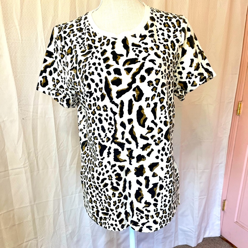 Cheetah print tee